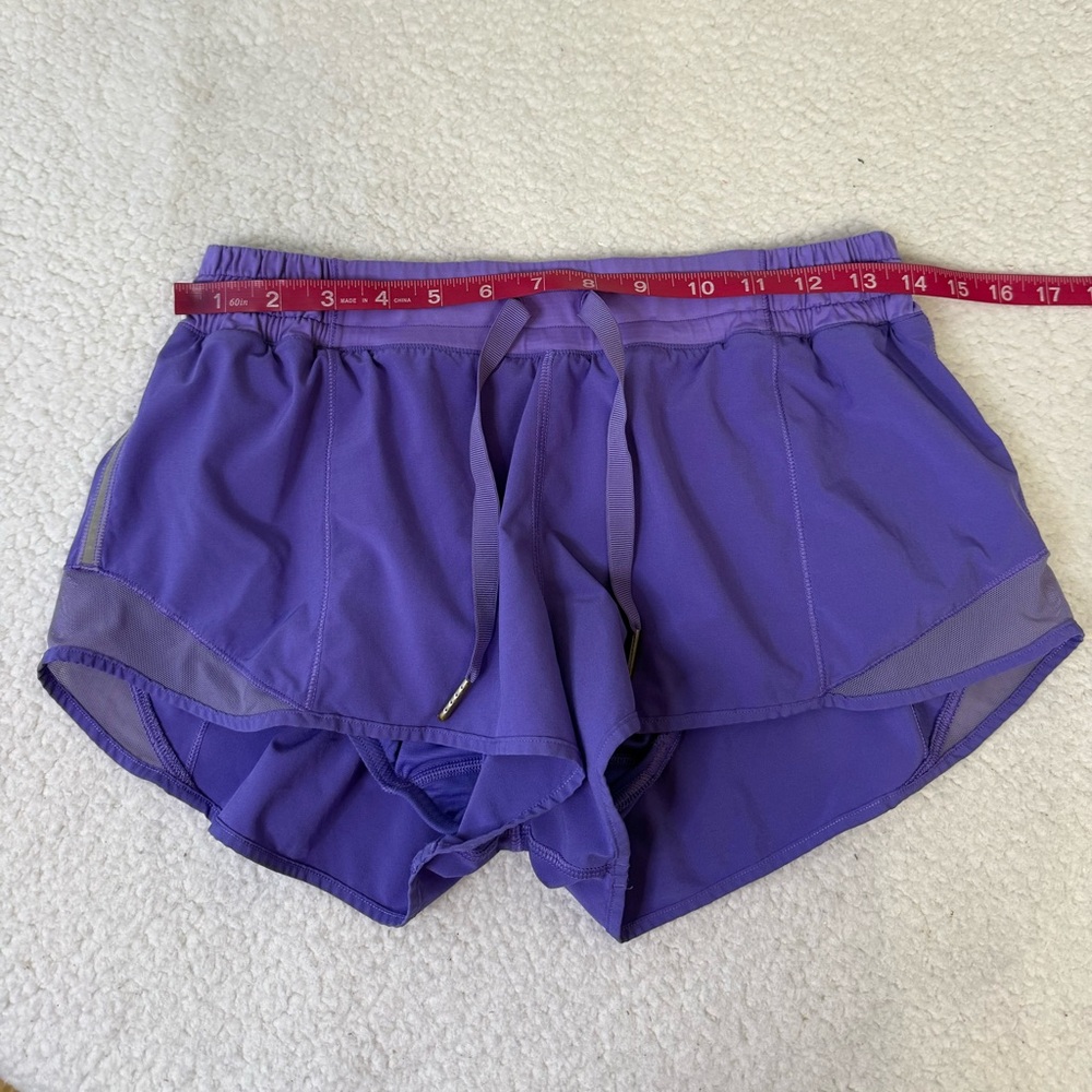 Lululemon low rise lined hotty hot shorts size 2.5" size 8 purple EUC - Picture 10 of 11